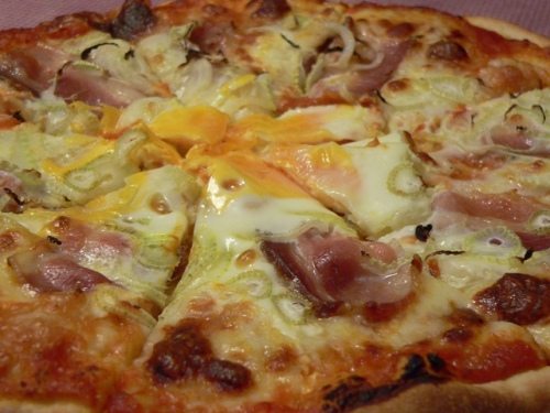aussie pizza 003